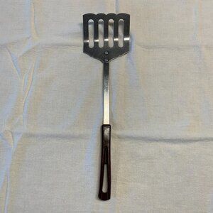 Vintage MCM Stanhome Stainless 4 Slot Scalloped 13 Inch Turner Flipper Spatula